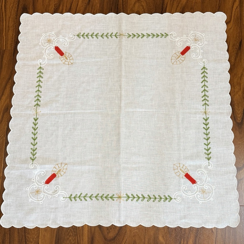 VTG Christmas Embroidered Table Topper 32x32 Candle Cutwork Gold Scalloped Linen